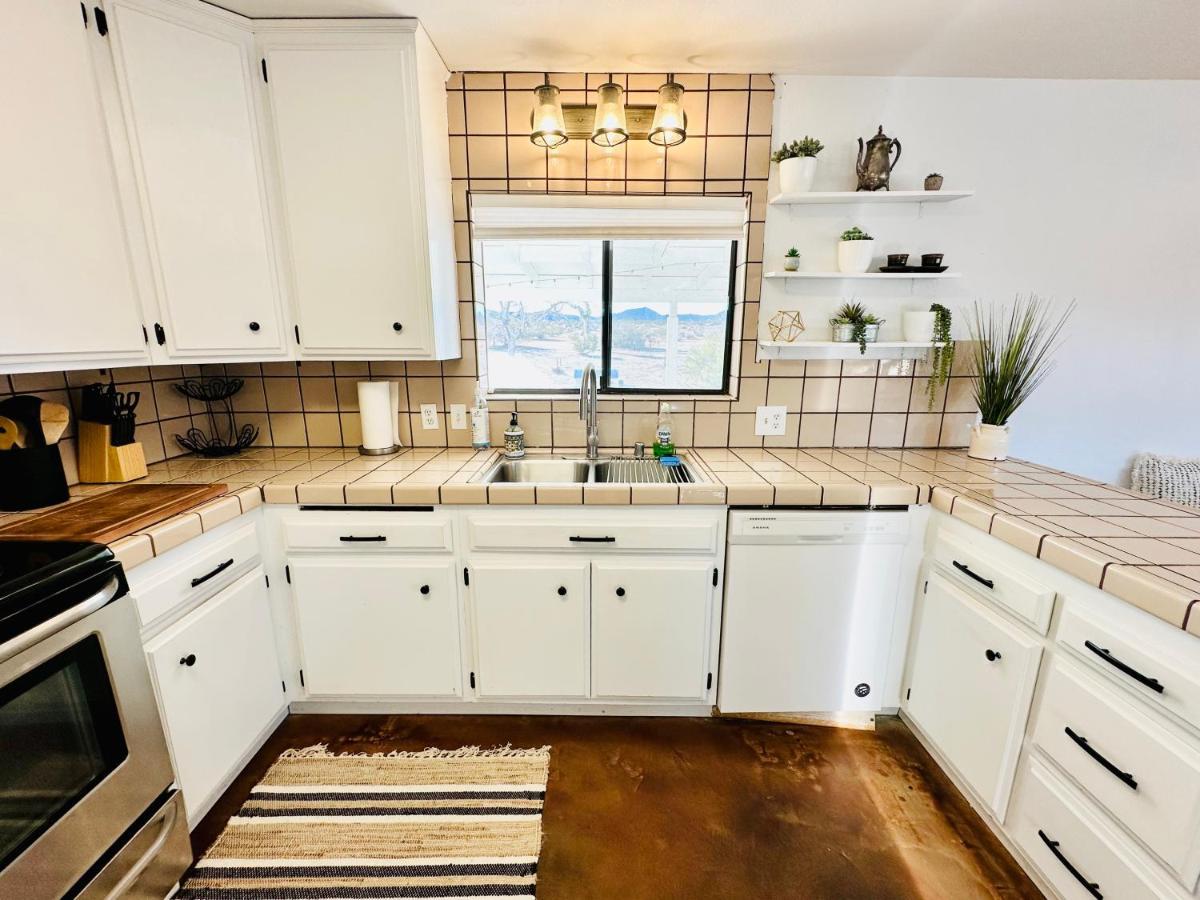 Ravens Nest Ranch, Fire Pit , Views, Near Jt Park! Vila Joshua Tree Exterior foto