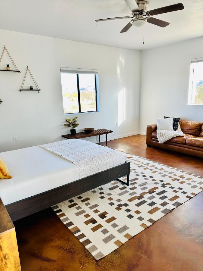 Ravens Nest Ranch, Fire Pit , Views, Near Jt Park! Vila Joshua Tree Exterior foto