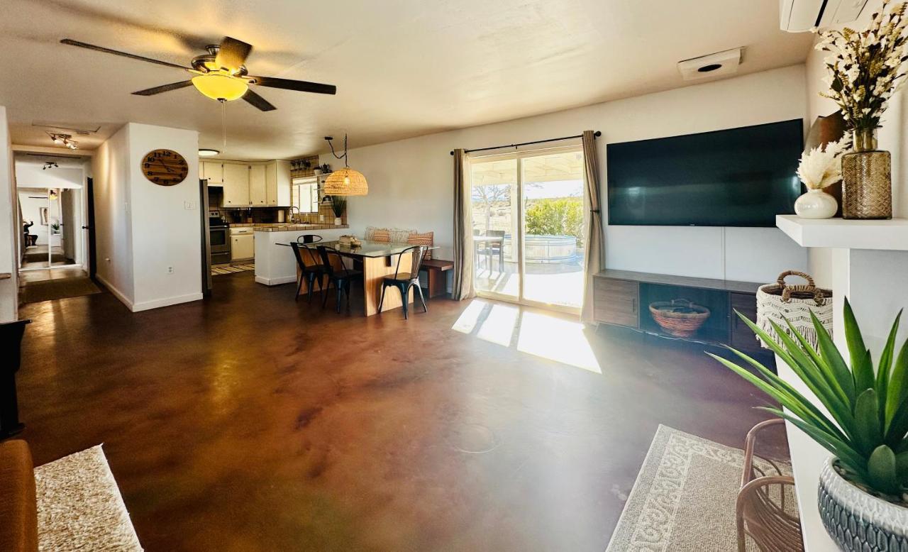 Ravens Nest Ranch, Fire Pit , Views, Near Jt Park! Vila Joshua Tree Exterior foto